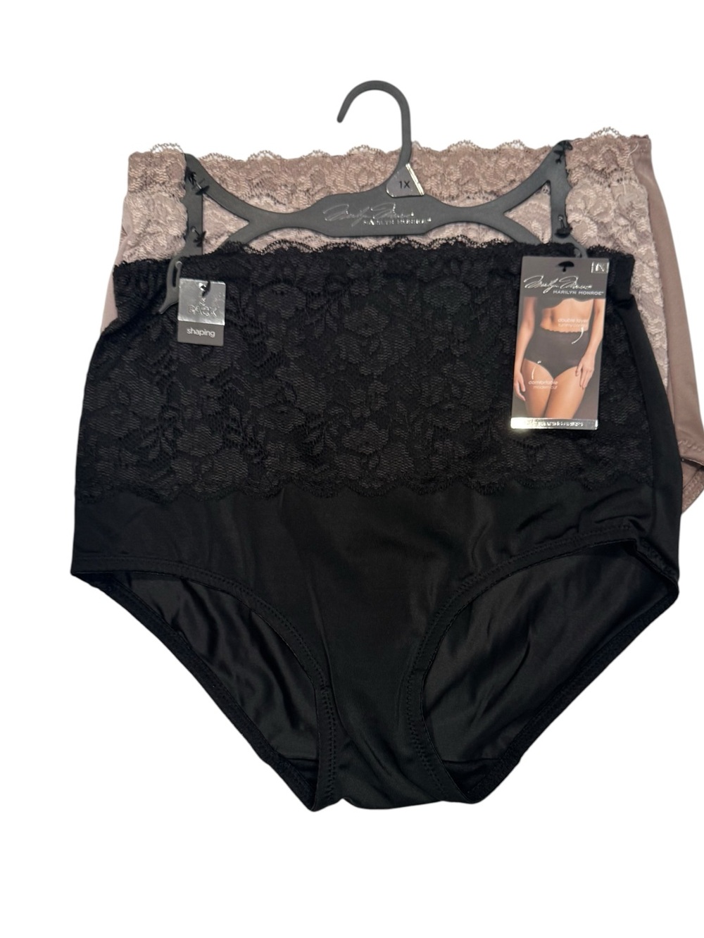 MARILYN MONROE 3 Pack Lace Shaping Briefs Panties Shapewear
Comfy NWT 1X